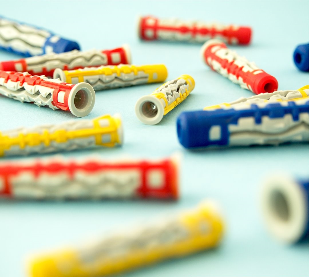 ELEMATIC BLUEFIX, IL TASSELLO UNIVERSALE BI-MATERIA PER CARICHI LEGGERI